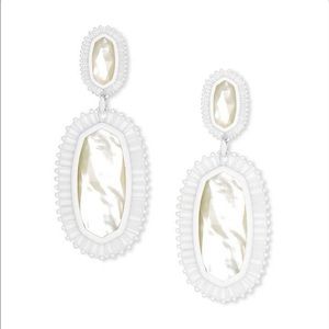 Kendra Scott Kaki Statement Earrings - White Pearl